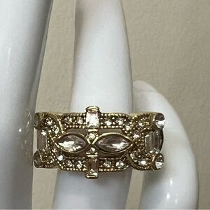 Heidi Daus 🆕 “Fine Line” Clear Size 7 Crystals Ring